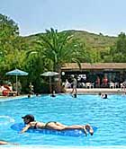 Sunbathe in the pool..