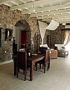 Dining at Villa Artémis