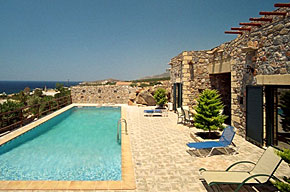 Villa Lefkathia - relax on the terrace by the pool